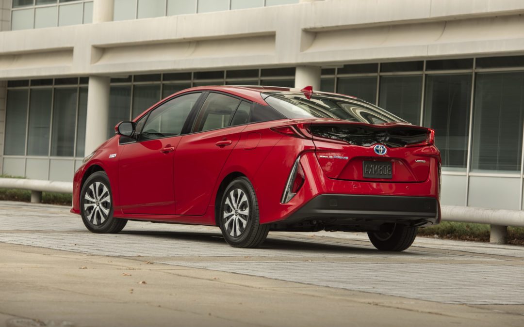 Toyota plans solid-state batteries in upcoming hybrid