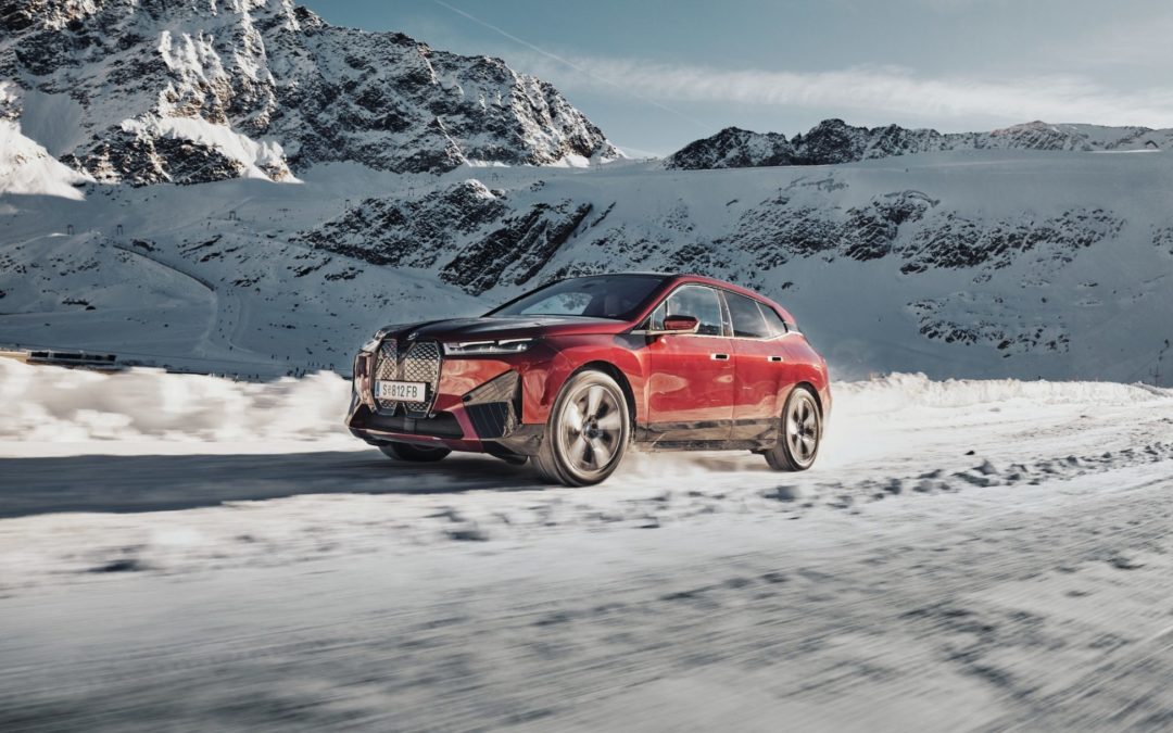 BMW confirms pricing for i4 and iX in the US