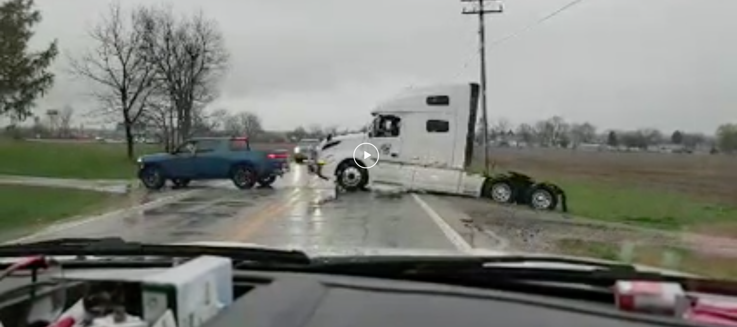 Video: Rivian EV pickup pulls semi truck out of a ditch