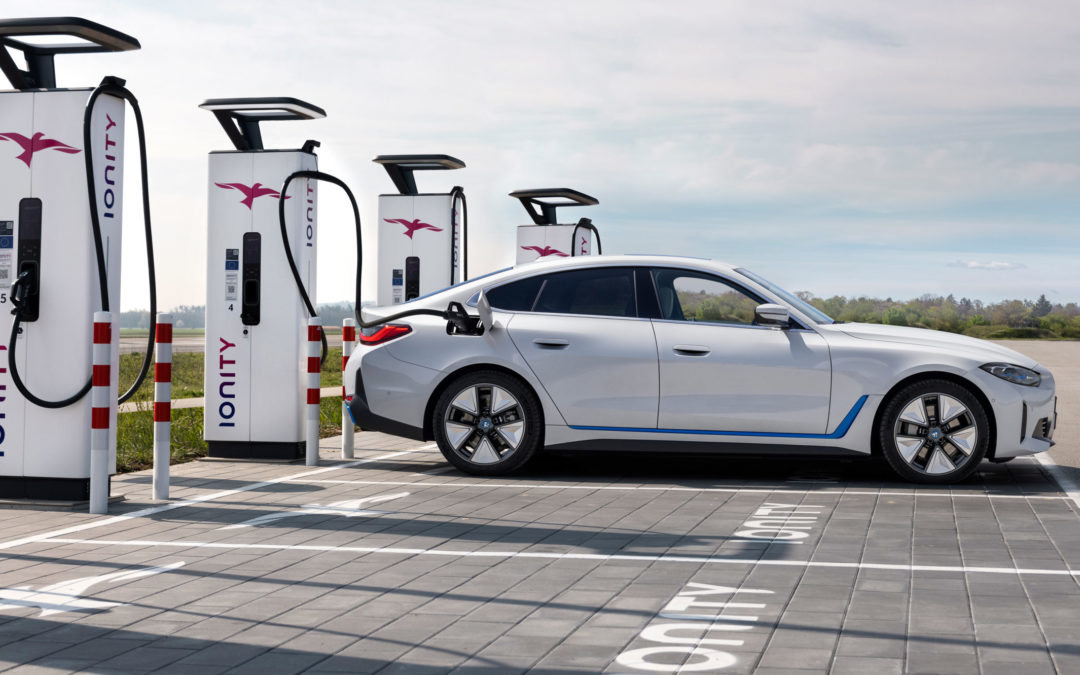 BMW confirms pricing for entry level i4 eDrive35