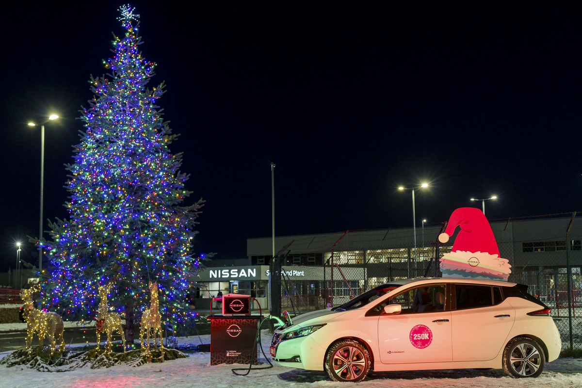 Nissan Sunderland’s Christmas lights powered by one of their LEAF electric cars Picture: DAVID WOOD