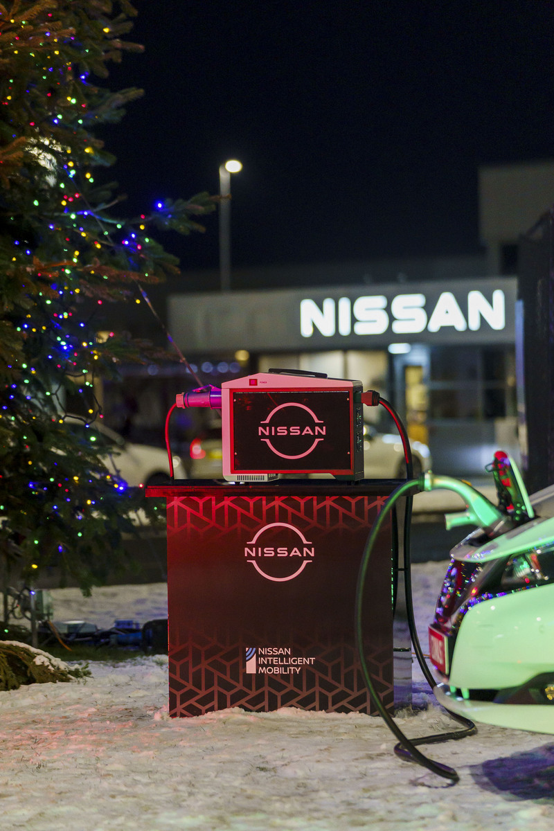 Nissan Sunderland’s Christmas lights powered by one of their LEAF electric cars Picture: DAVID WOOD